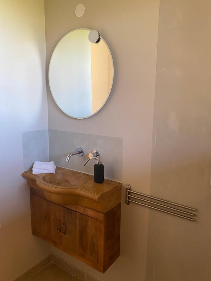 Alatrium Apartment Argilliers Bagian luar foto