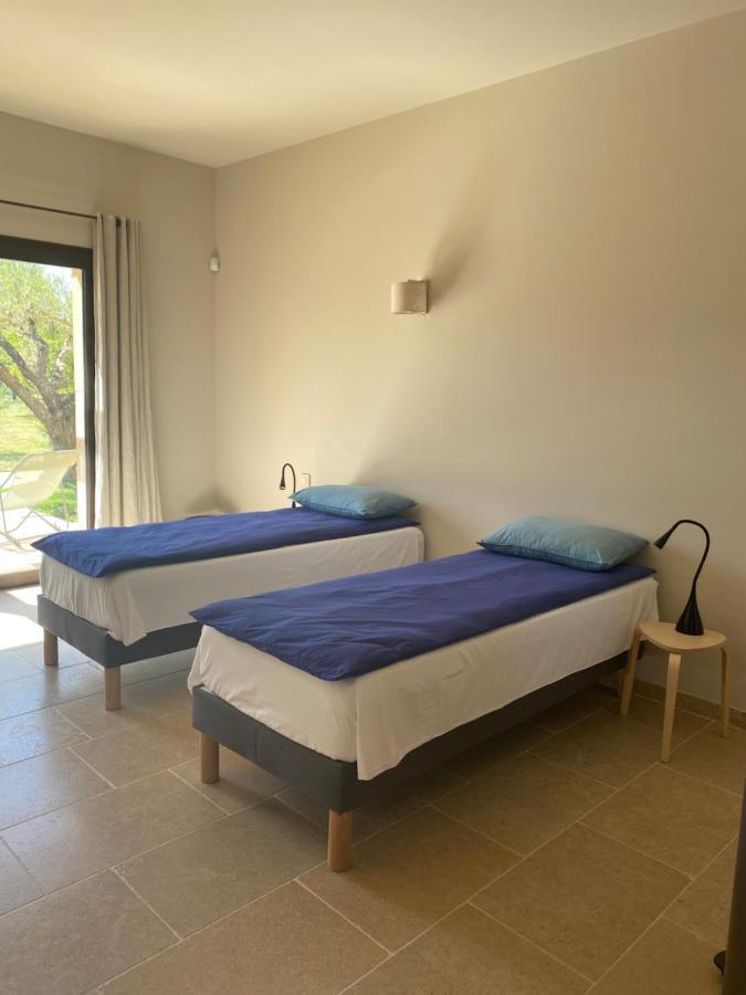 Alatrium Apartment Argilliers Bagian luar foto