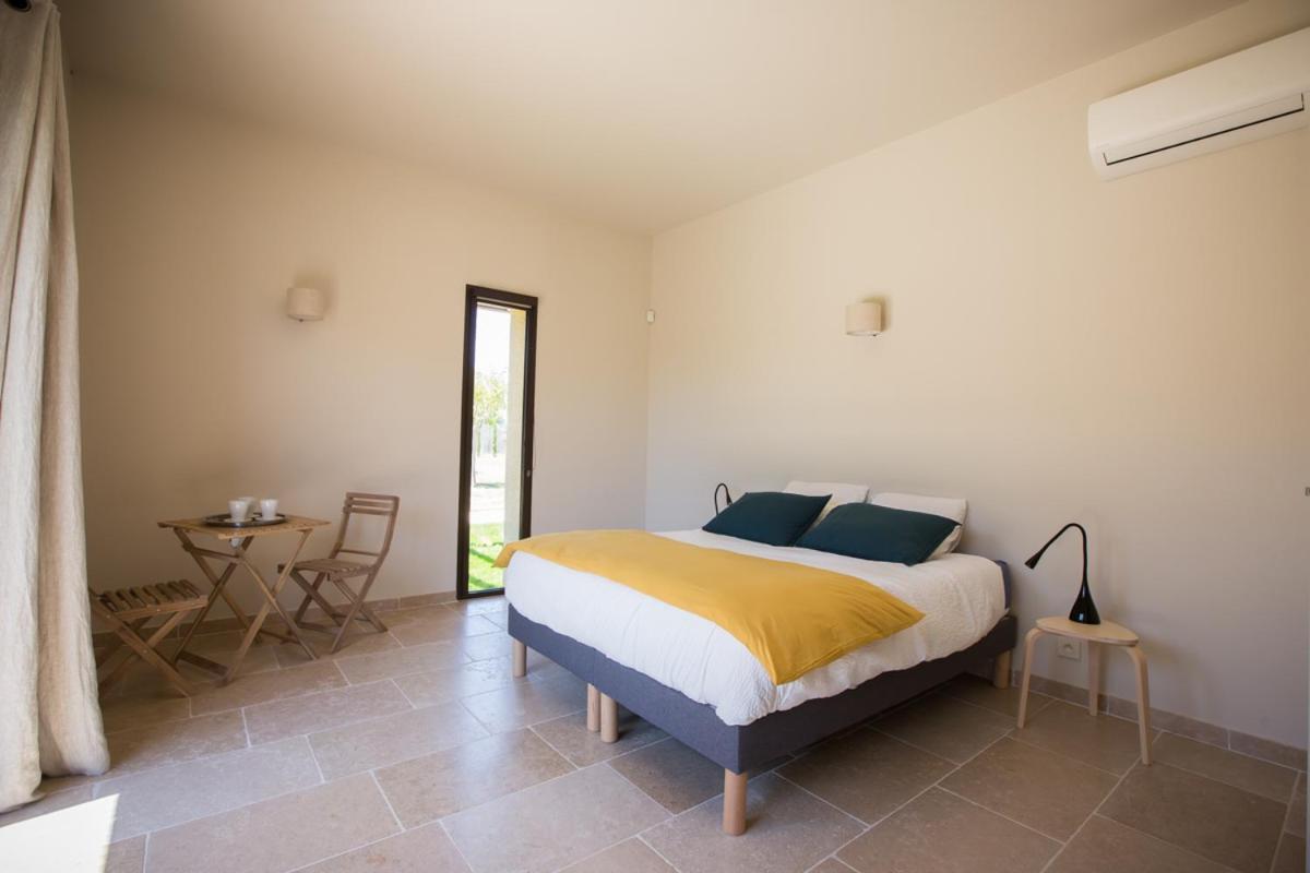 Alatrium Apartment Argilliers Bagian luar foto